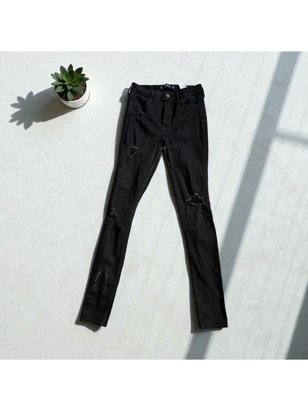 HOLLISTER Women's Black Distressed Skinny Jeans Size 27 Long